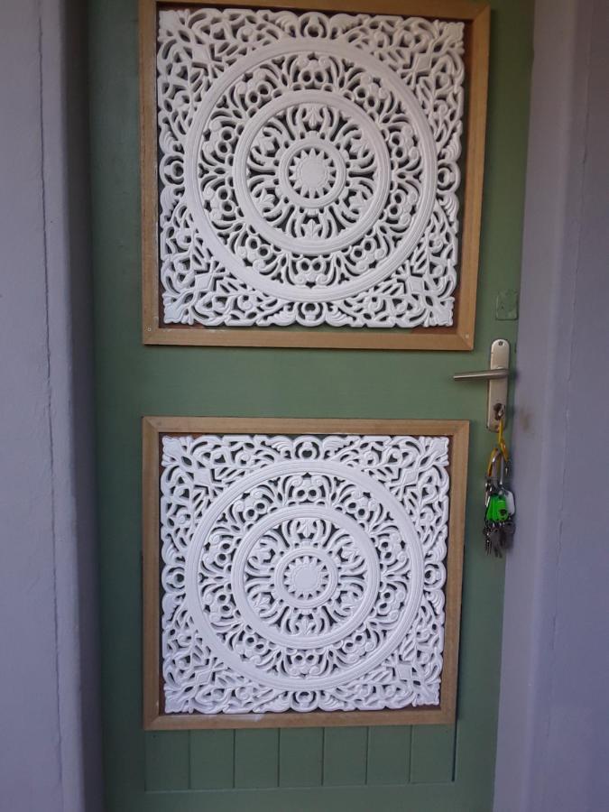 Le Tulear - Aux 4 Coins Du Monde Hotel Saint Pierre Exterior foto